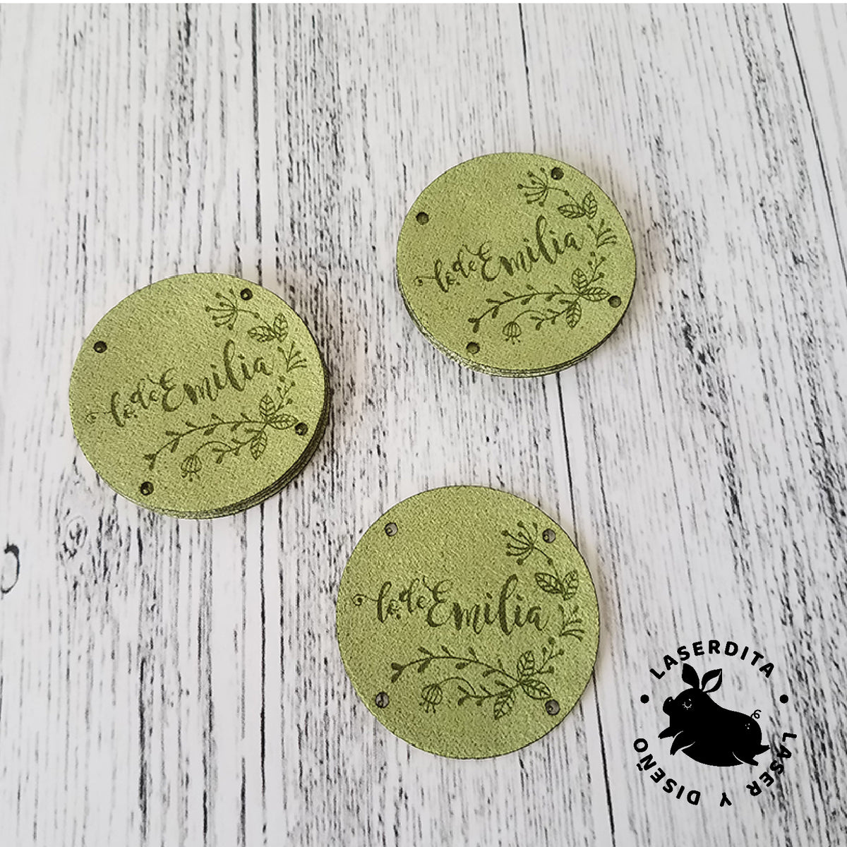 50 ETIQUETAS TELA GAMUZA 4CM - Terracota / Las voy a coser mano, necesito perforaciones. / Redonda